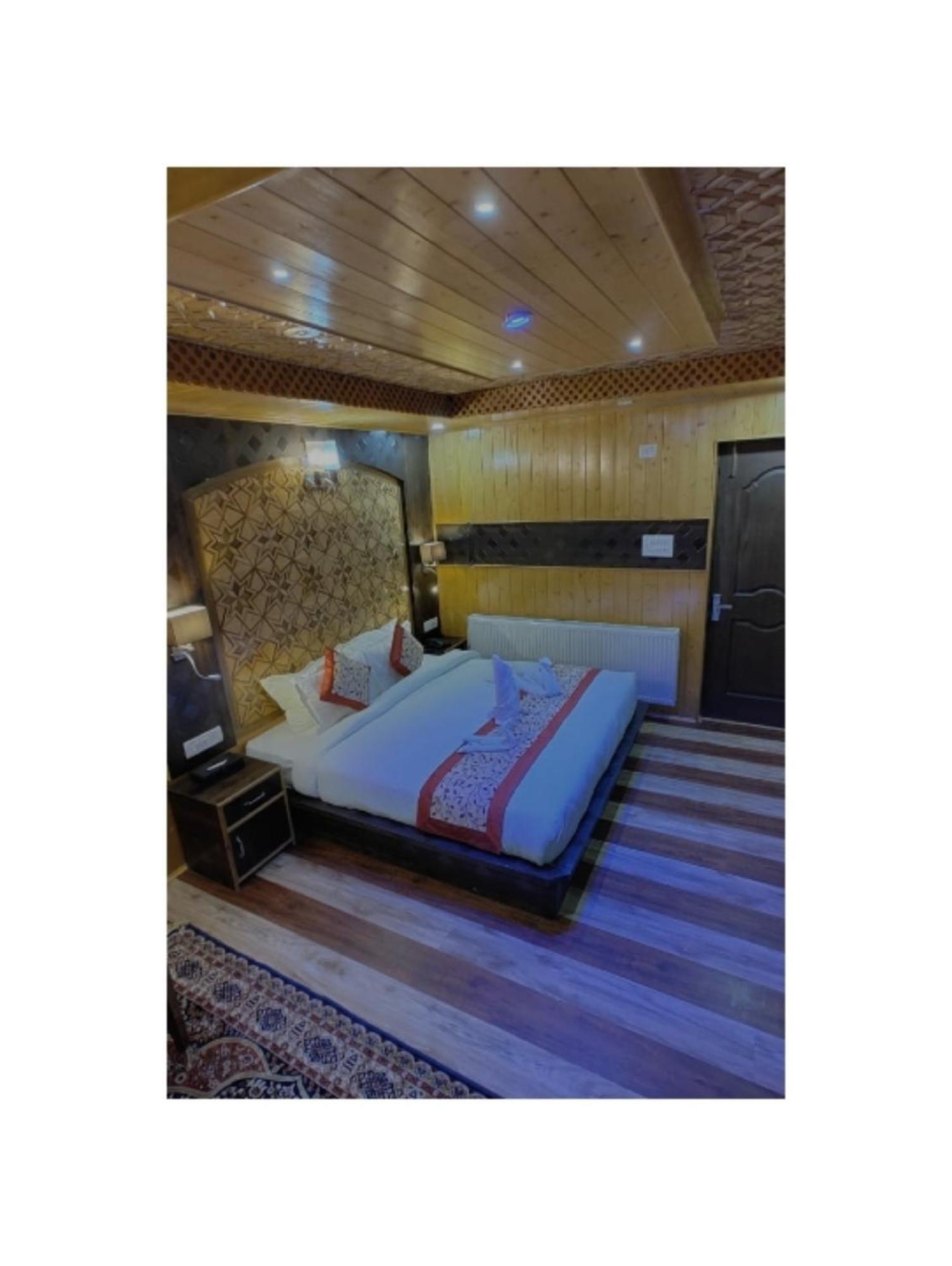 Hotel Shanu Premium Gulmarg Exterior foto